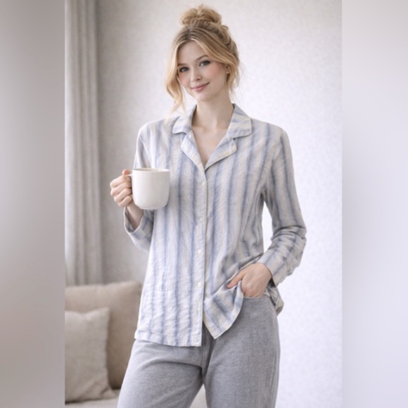 Silk & Cotton Sleep Top - Picture 8 of 8